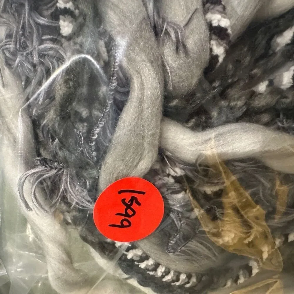 Nordstrom Infinity scarf in grey and white